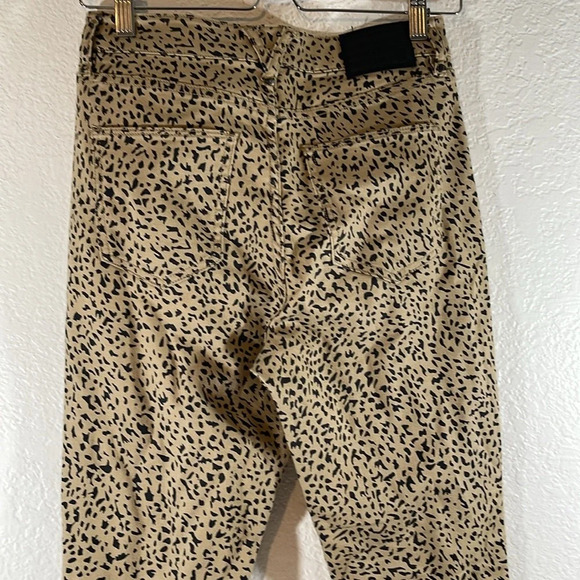 VOLCOM LIBERATOR HIGH RISE JEANS - ANIMAL PRINT SIZE 27 - Picture 9 of 15